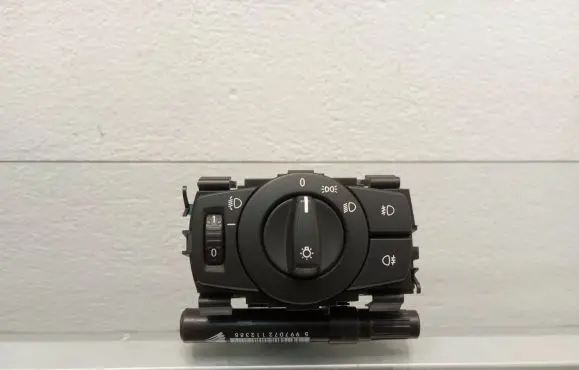 BMW 1 E81 E87 Light switch 6932794