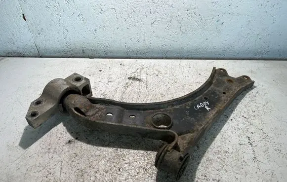 Volkswagen Caddy Front lower control arm/wishbone
