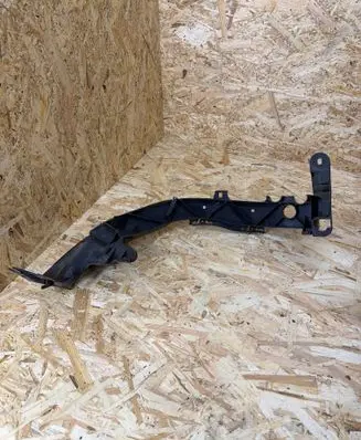 BMW 1 E82 E88 Headlight/headlamp mounting bracket 7120824 1857509000
