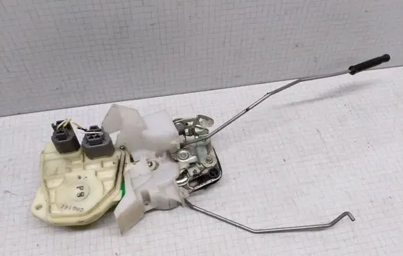 Honda Jazz Front door lock