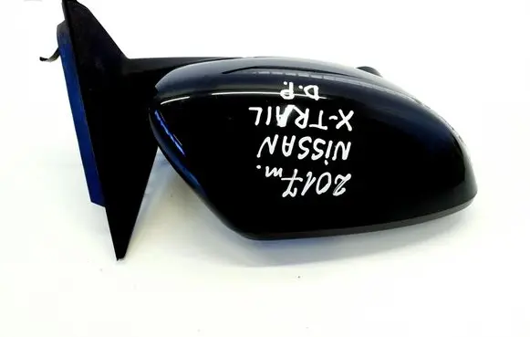 Nissan X-Trail T32 Front door electric wing mirror