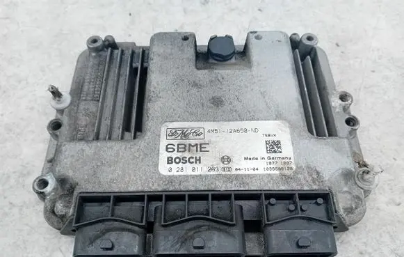 Ford Focus Engine control unit/module ECU 4M5112A650ND