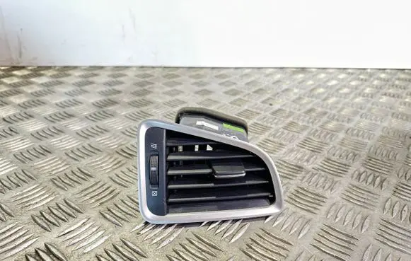 Suzuki SX4 S-Cross Dashboard side air vent grill/cover trim 7363061M0