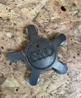 Audi A6 S6 C7 4G Original wheel cap 4F0601165