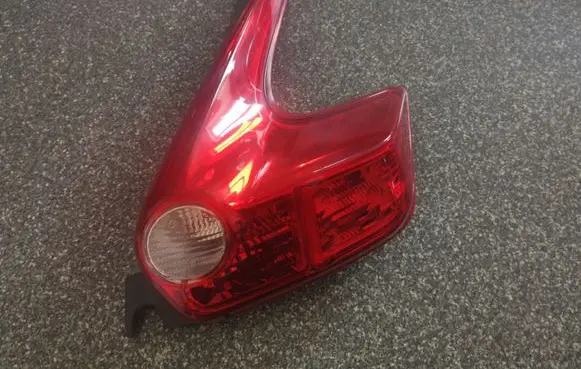 Nissan Juke I F15 Rear/tail lights