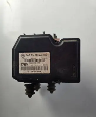 Volkswagen PASSAT CC ABS Pump 3AA614109AQ