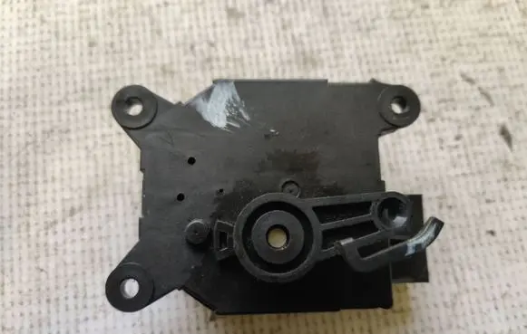 Nissan Micra Air flap motor/actuator N100464D 1708071A 1000012010