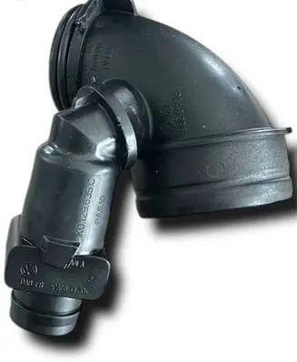 Volkswagen Caddy Turbo air intake inlet pipe/hose 1K0129635CCZ