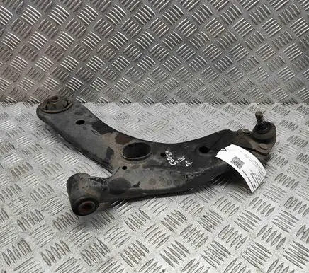 Toyota Prius (XW30) Front lower control arm/wishbone 4806947050