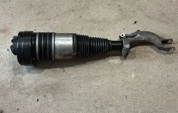 Audi e-tron Front shock absorber/damper 4KE616039E 4M0413037