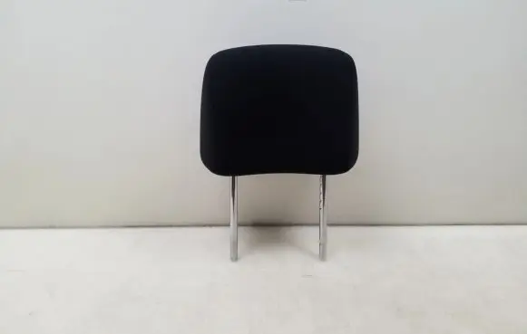 Nissan Juke I F15 Front seat headrest 