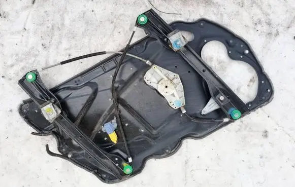 Volkswagen PASSAT B6 Airbag deployment crash/impact sensor 1K0955557A