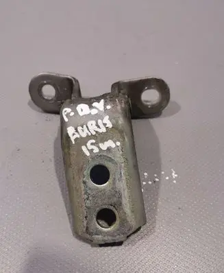 Toyota Auris E180 Front door upper hinge