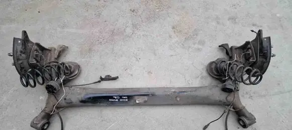Nissan Qashqai Rear axle beam 