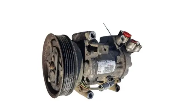 Renault Clio III Air conditioning (A/C) compressor (pump) SD6V12 8200953359A
