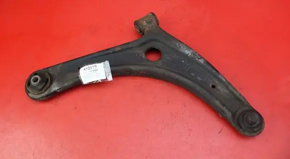 Mitsubishi Lancer VIII Front control arm
