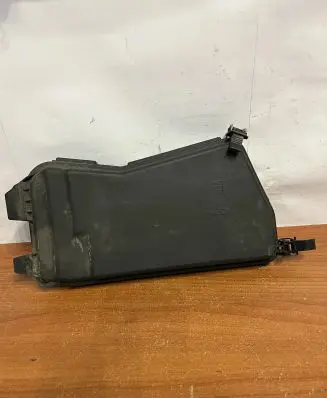 Mercedes-Benz E W212 Fuse box cover A2125400382 D266