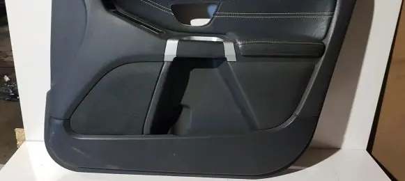 Volvo XC90 Front door card panel trim 39995399 39812851