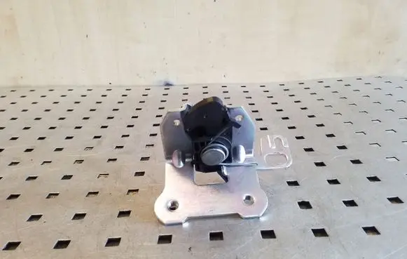 Mercedes-Benz E W212 Seat back rest lock catch A2049200572
