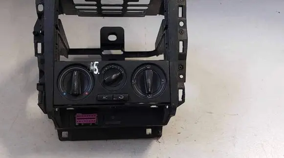 Volkswagen Golf IV Cup holder 1J1858069F 1J1858071F 1355D30005