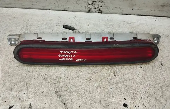 Toyota Corolla Verso AR10 Third/center stoplight 815700F011
