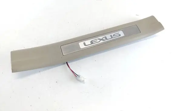 Lexus RX 330 - 350 - 400H Rear sill trim cover 6793048010 6793048020 6791748030