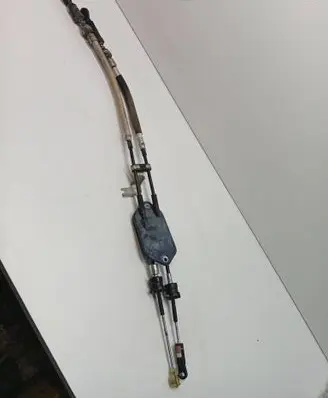 Toyota Yaris Gear shift cable bracket 