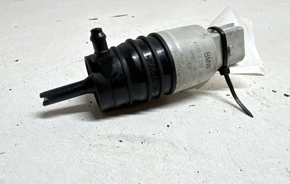 BMW 4 F32 F33 Windscreen/windshield washer pump 7298309