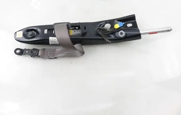 Volvo XC90 Front seatbelt 8686632