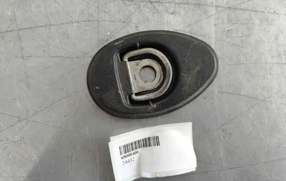 Maserati Quattroporte Tie down hook / loop 68000400