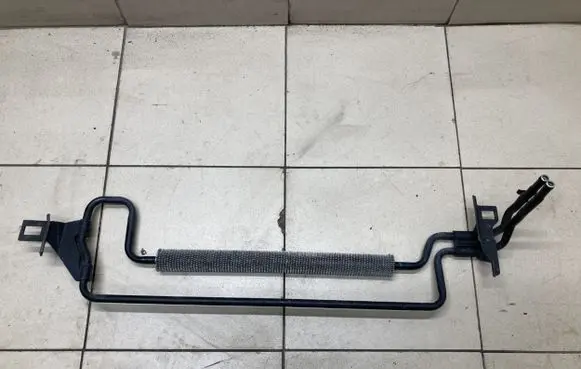 Mercedes-Benz E W211 Power steering radiator P1731