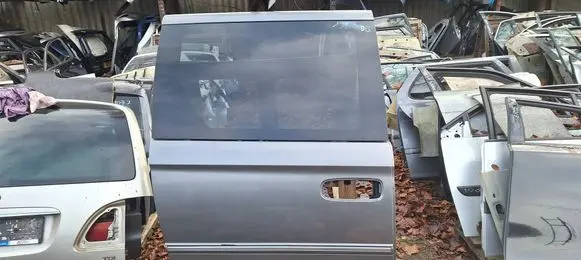 Chrysler Voyager Rear door