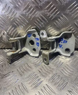 Subaru Outback (BS) Front door hinge set 