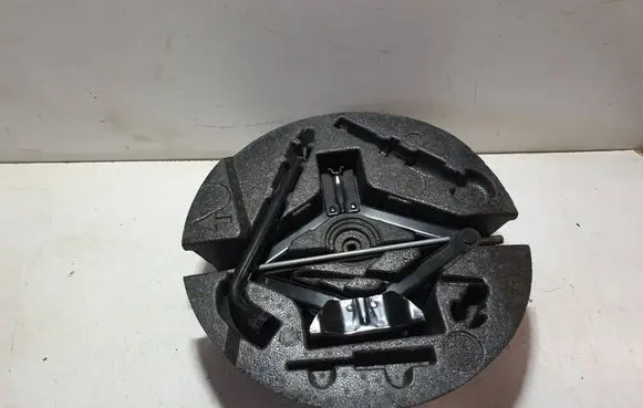 Volvo XC70 Tool set 31202041 6191D0TE