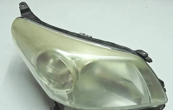 Toyota Urban Cruiser (XP110) Headlight/headlamp