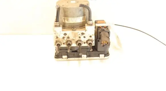 Volkswagen Golf VII ABS Pump