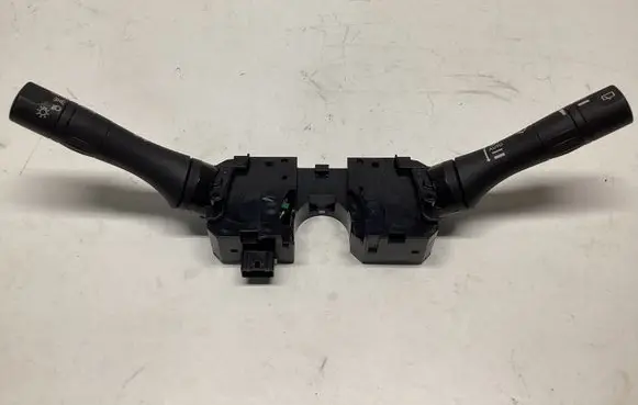 Nissan Qashqai A set of switches 18Y01SD