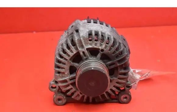 Seat Altea XL Generator/alternator 06F903023C