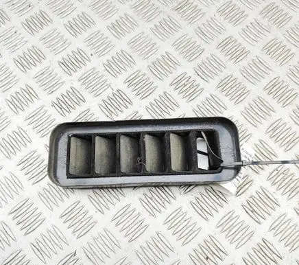 Mitsubishi L200 Quarter panel pressure vent MN148274