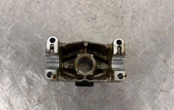 BMW X5M E70 Other cylinder head part 7567866
