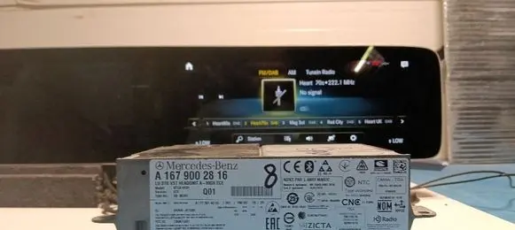 Mercedes-Benz GLE W167 Radio/CD/DVD/GPS head unit A1679002816