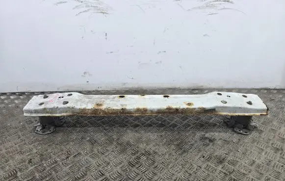 Toyota Auris E180 Rear bumper cross member 5217102080