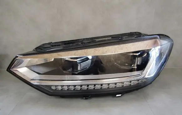 Volkswagen Touran III Headlight/headlamp 5TB941081A