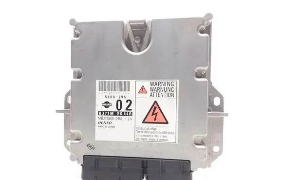 Nissan X-Trail T30 Engine control unit/module B371MEQ44B 5800295 MB2758002957