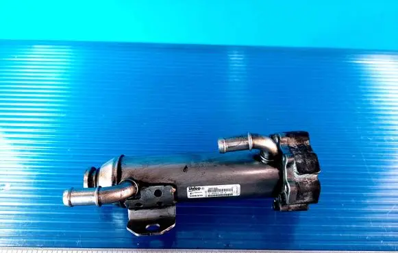 Volvo V70 EGR valve cooler 880766L