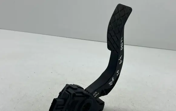 Audi A4 S4 B8 8K Accelerator throttle pedal 8K1723523 19052008 6PV00950501