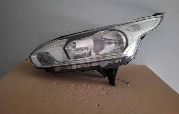 Ford Transit - Tourneo Connect Headlight/headlamp FT1113W030AA 90070354 9007035401PA