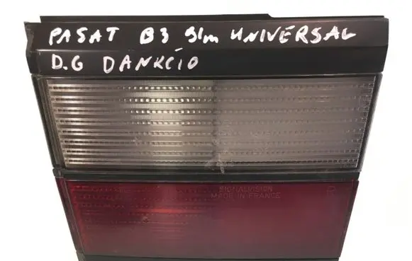 Volkswagen PASSAT B3 Tailgate rear/tail lights 333945108