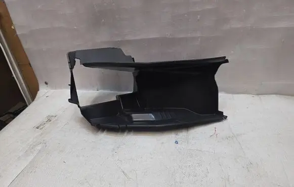 Opel Astra L Intercooler air guide/duct channel 9840209680 W51865