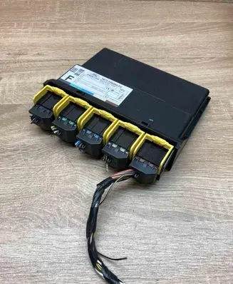 Ford Focus Comfort/convenience module 1S7T15K600FC 5WK48730E WITHPLUG